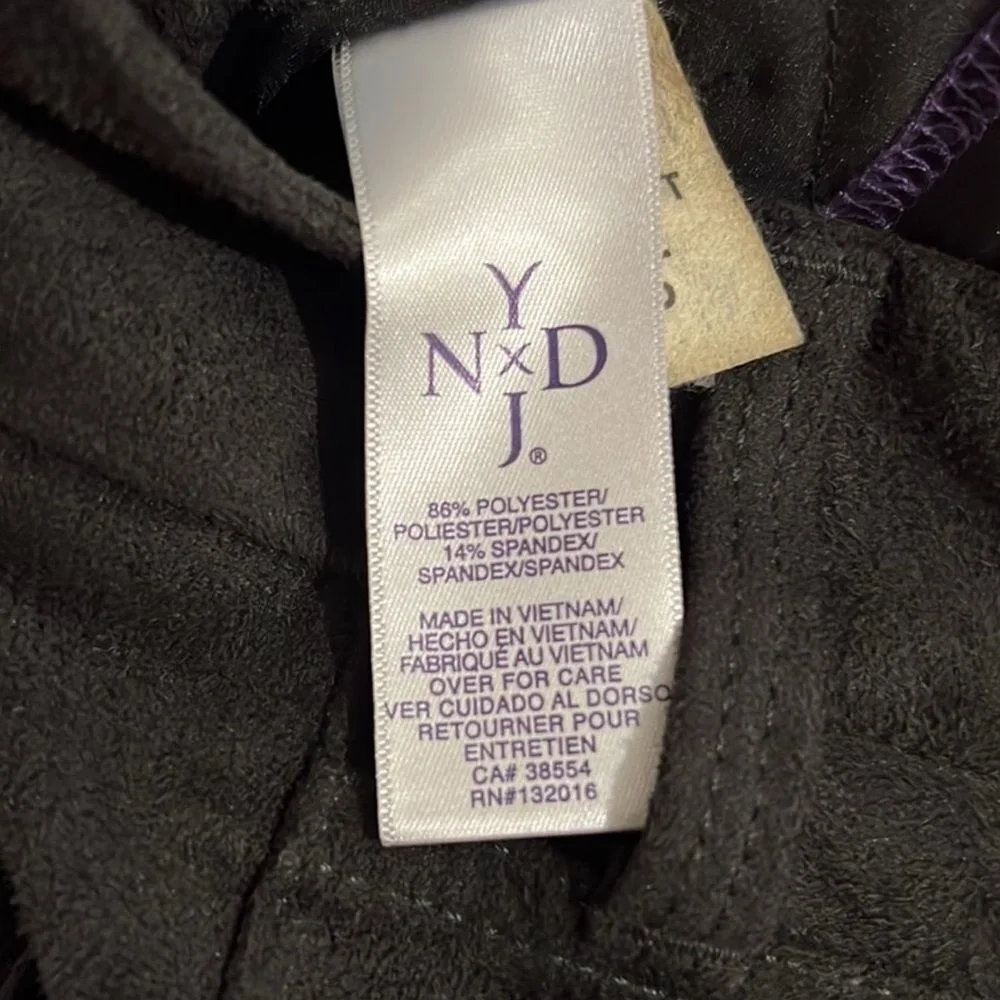 NYDJ SUEDE LIKE BLACK PANTS/ LEGGINGS,‎ SIZE 14P